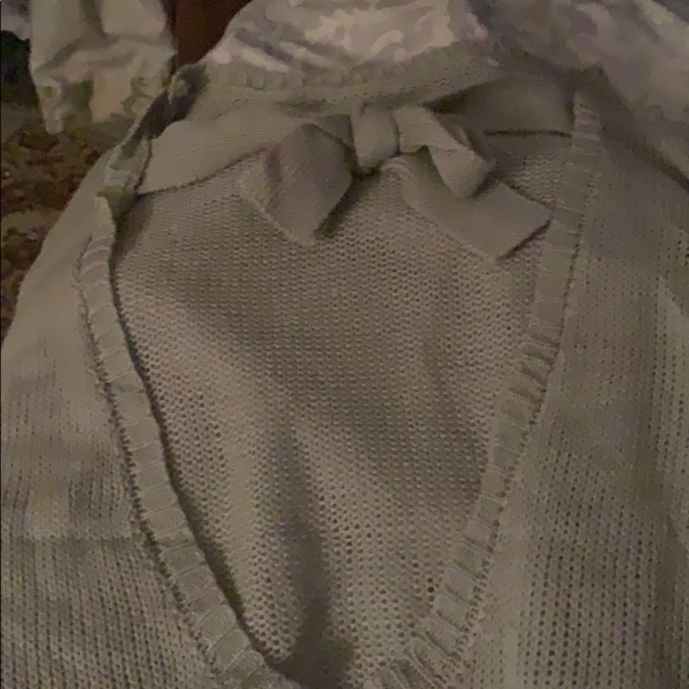 Caitlyn✨ cozy tie back sweater